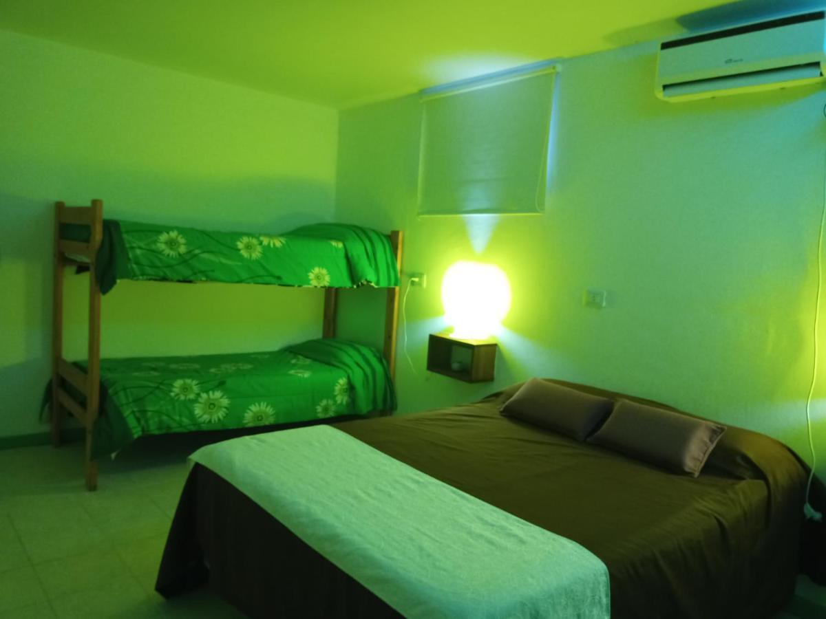 Complejo Aloha Hotel ปูแอร์โตปีรามีเดส ภายนอก รูปภาพ